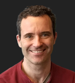 Dr. Andrej Benjak